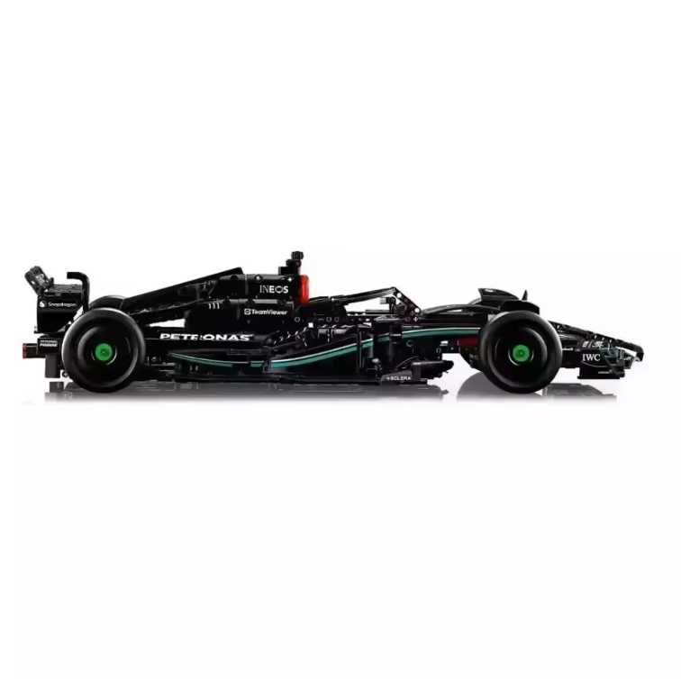 W14 F1 Build Supercar – 1:8 Scale (1642 Pieces)